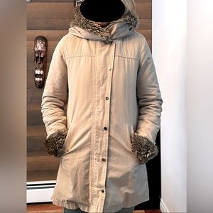 Cream Zara Coat with removable fur on hood and wrists